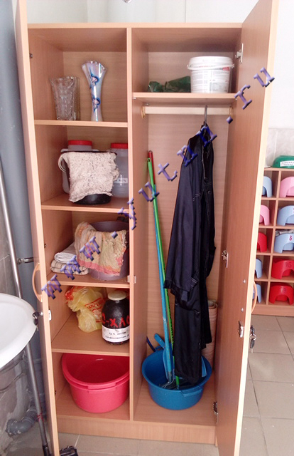 Шкаф для хозяйственного инвентаря в детский сад